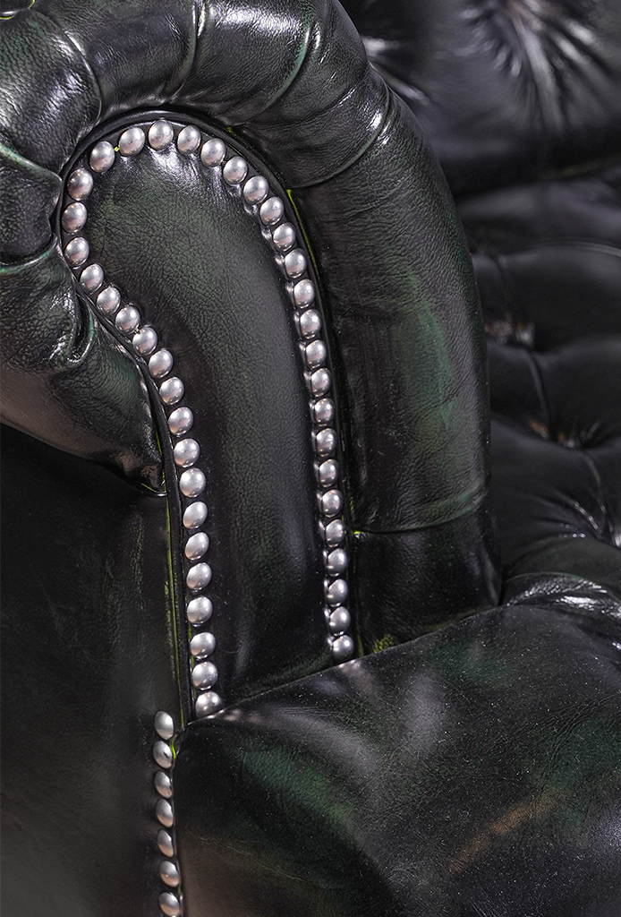 Hampton Chesterfield Leather Sofa – Handwaxed
