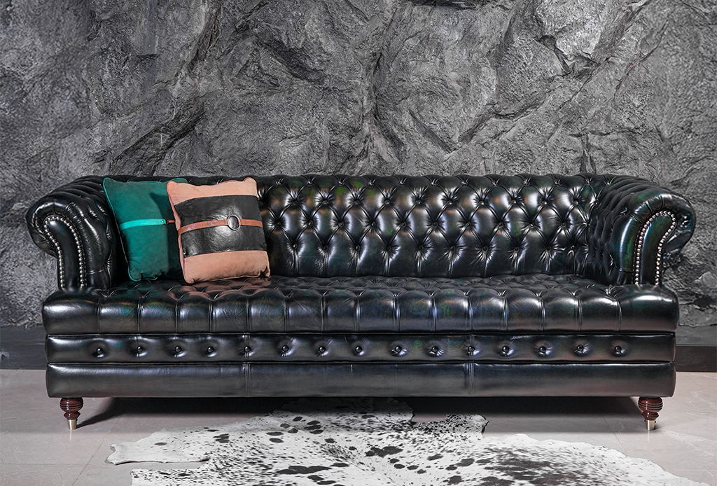 Hampton Chesterfield Leather Sofa – Handwaxed