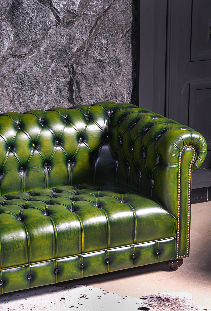Waldon Chesterfield Leather Sofa – Handwaxed
