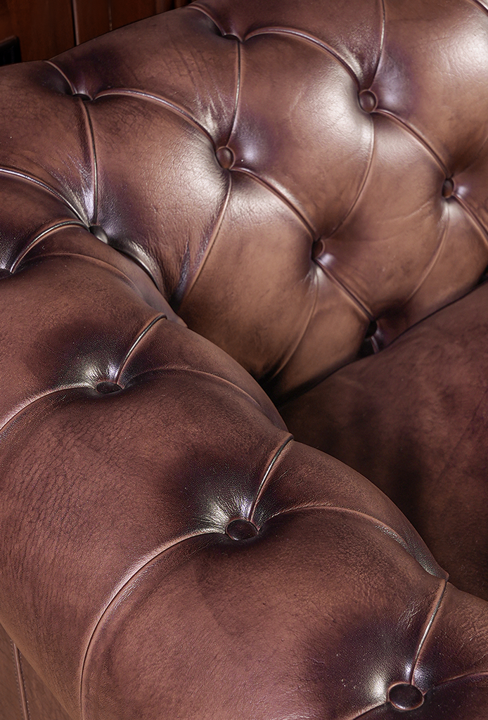 Cromewell Chesterfield Leather Sofa – Handwaxed
